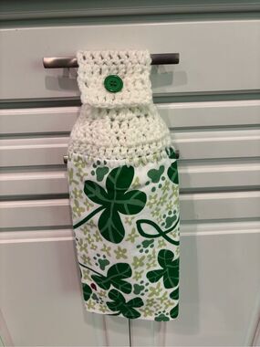 Crochet Top Kitchen Towel- Clover w/lady bug